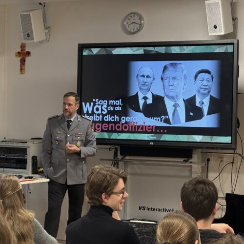 Hauptmann Klaus Schedlbauer besucht das ROKO