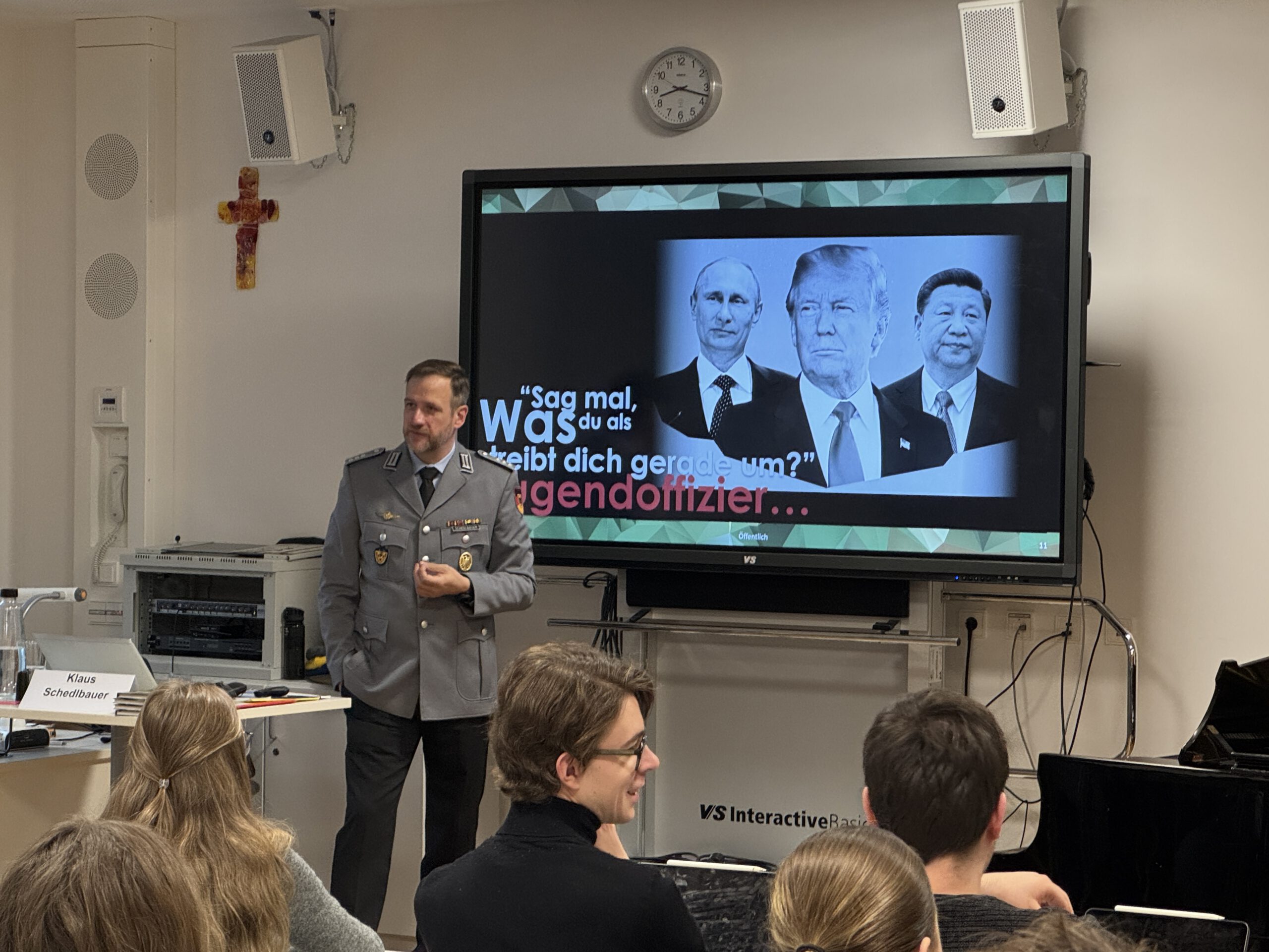 Hauptmann Klaus Schedlbauer besucht das ROKO